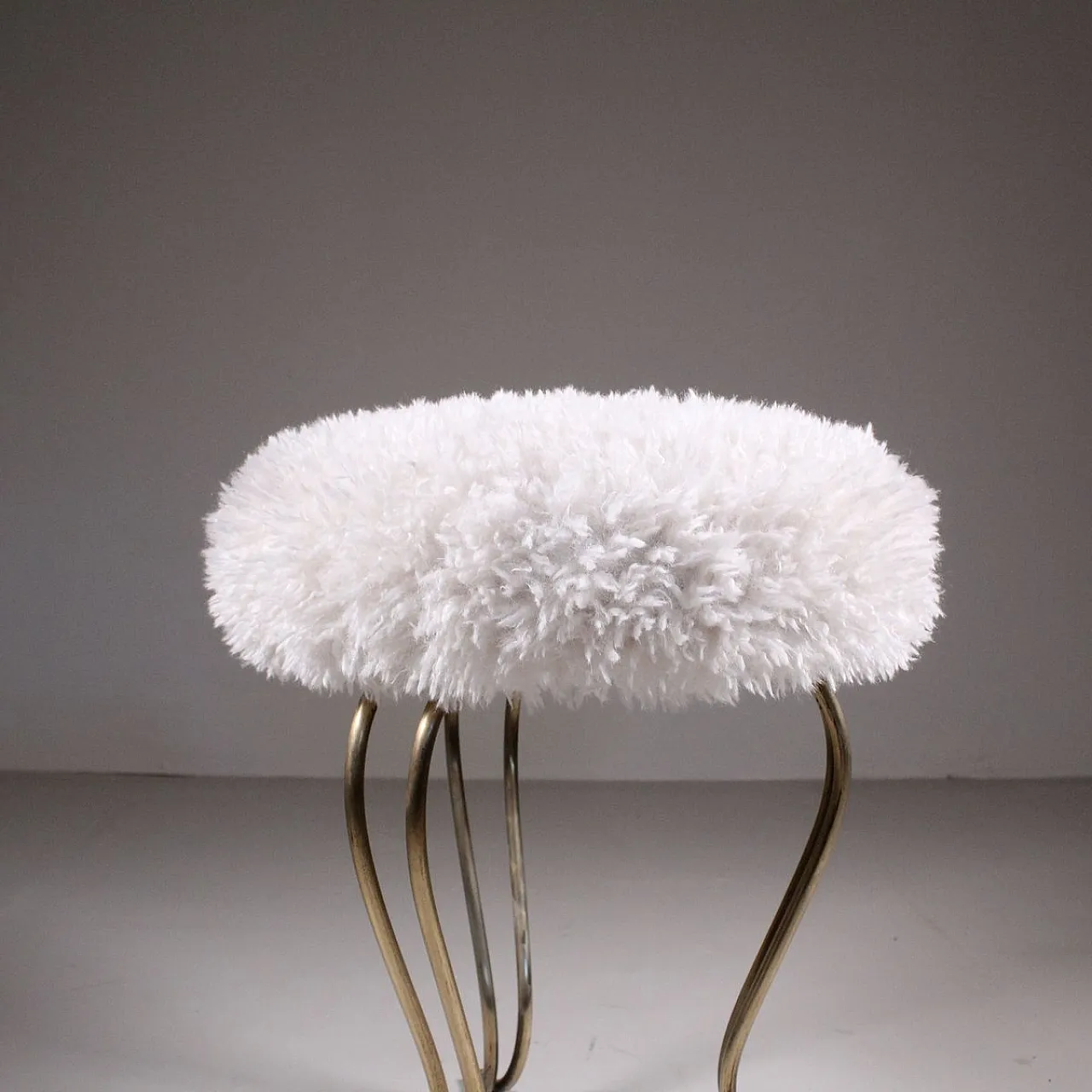 Pair of stools in brass and leather, 50s 2