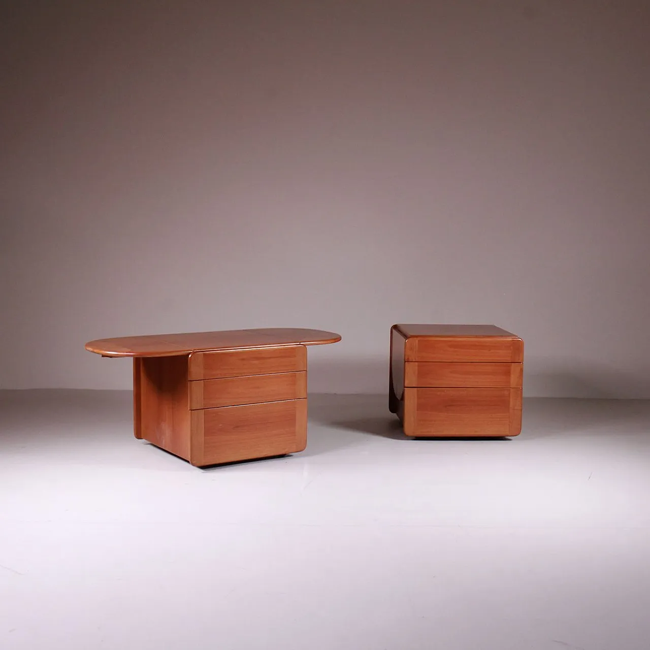 Pair of Bedside Tables by Afra & Tobia Scarpa for Molteni, 70s 8