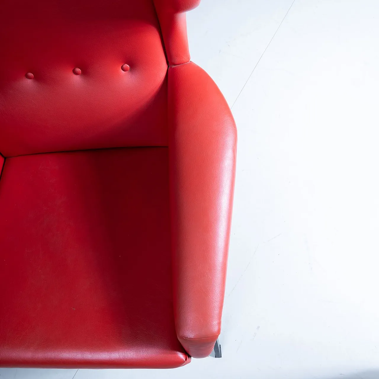 Poltrona in skai rossa, anni '70 7