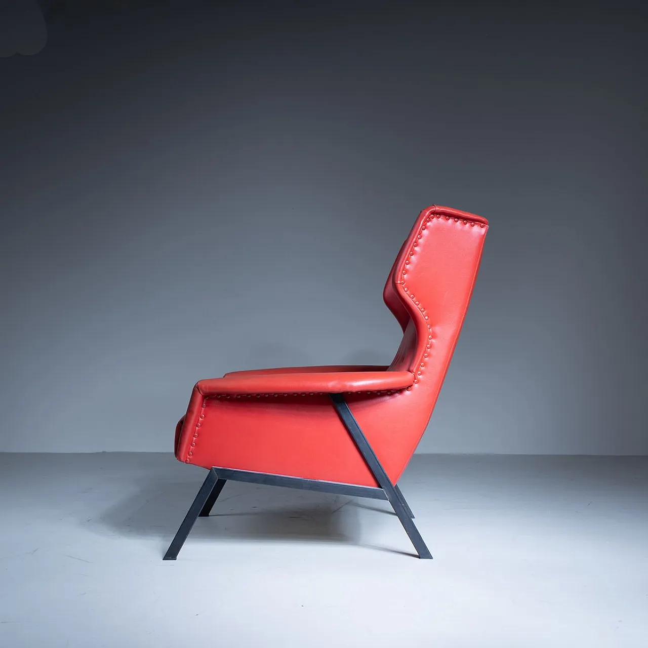 Poltrona in skai rossa, anni '70 12