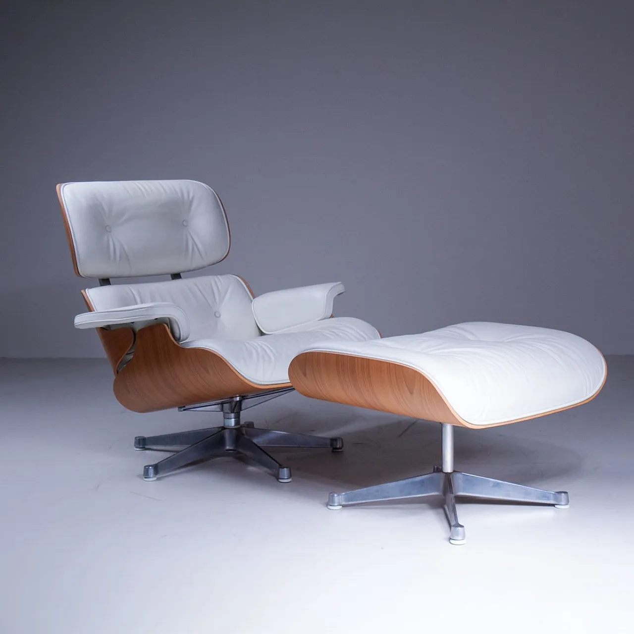 Set of Lounge Chair and Ottoman by Charles & Ray Eames for Vitra, 1950s 10