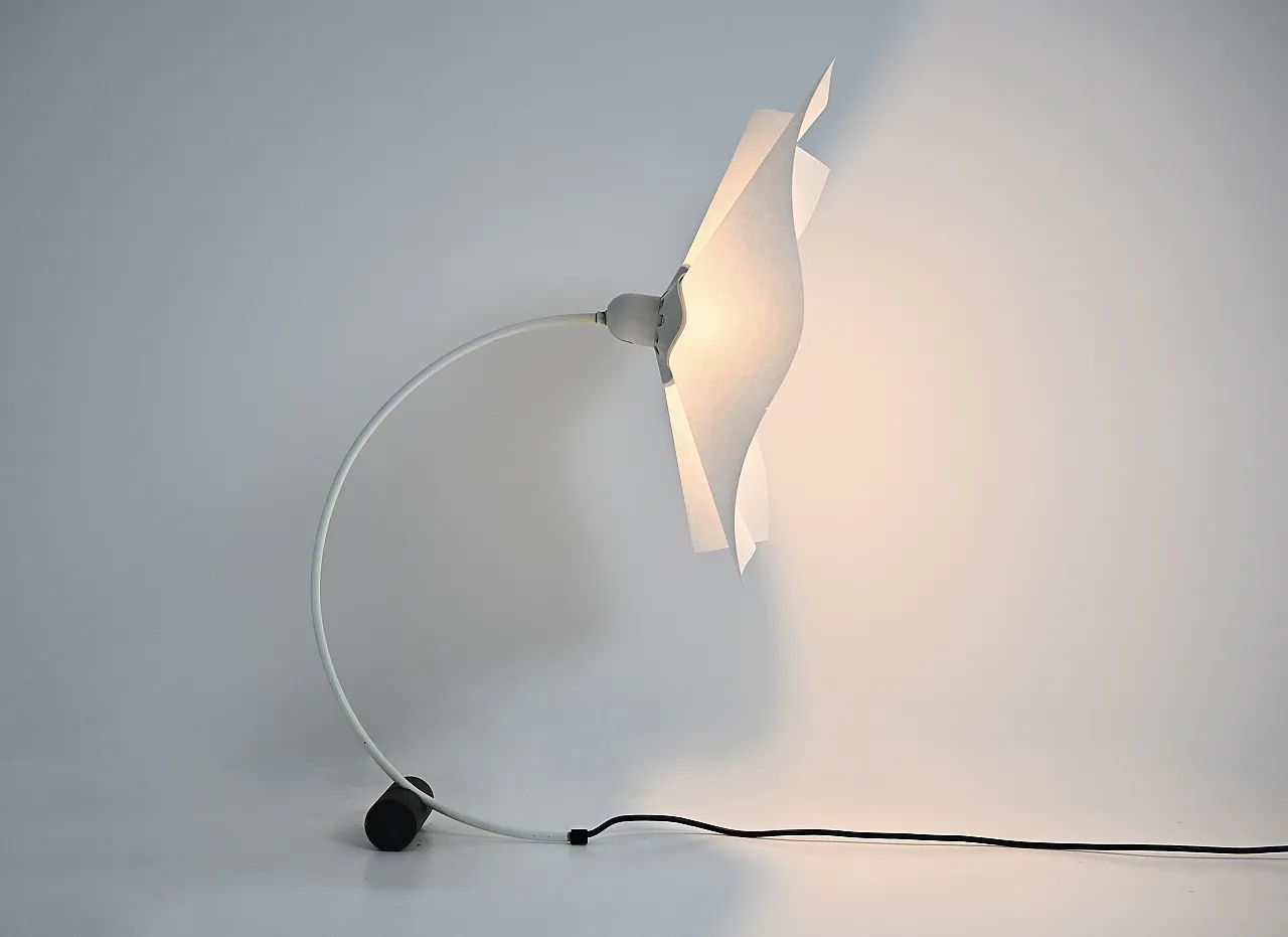 Area curvea lampada da tavolo di Mario Bellini per Artemide, anni '70 3