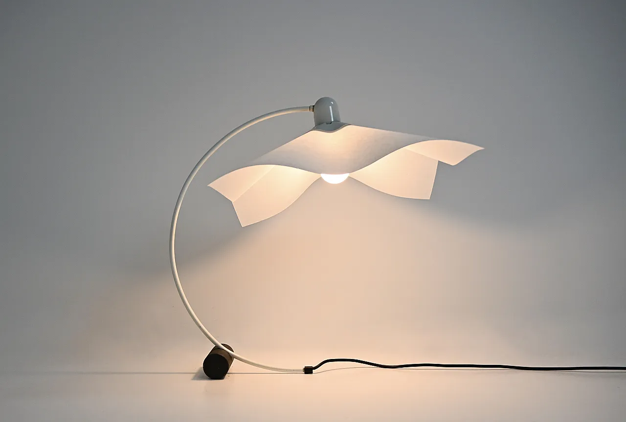 Area curvea lampada da tavolo di Mario Bellini per Artemide, anni '70 4