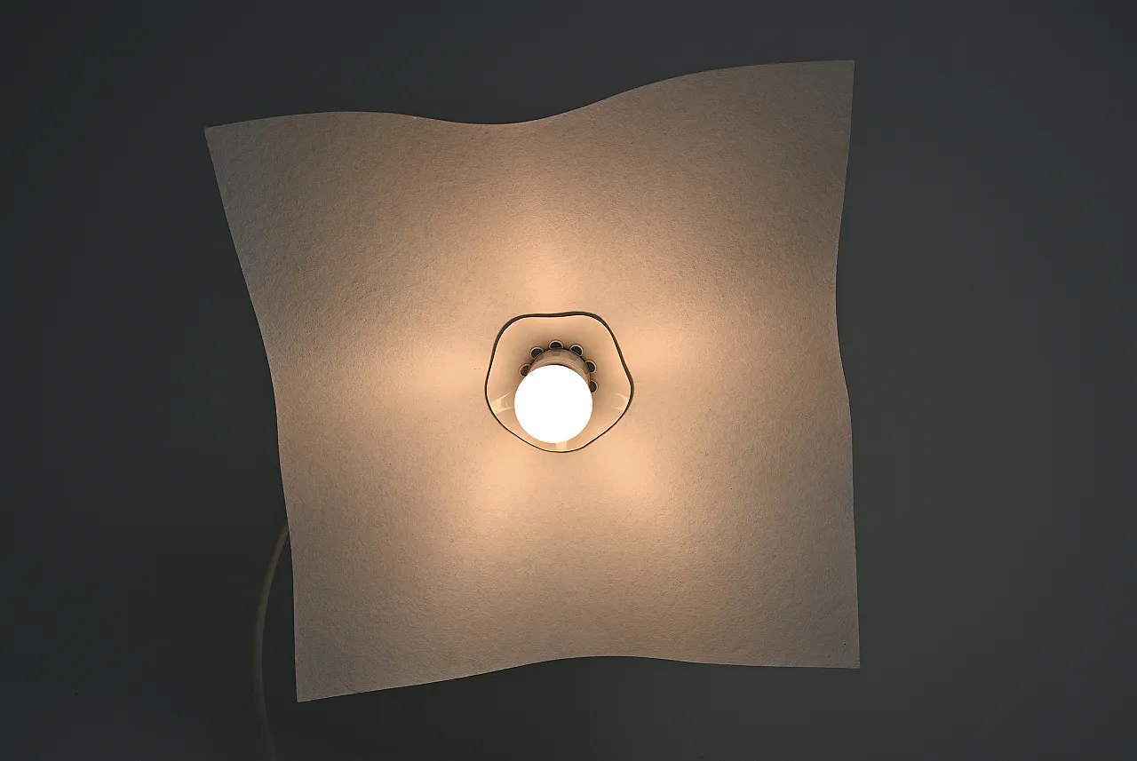 Area curvea lampada da tavolo di Mario Bellini per Artemide, anni '70 10