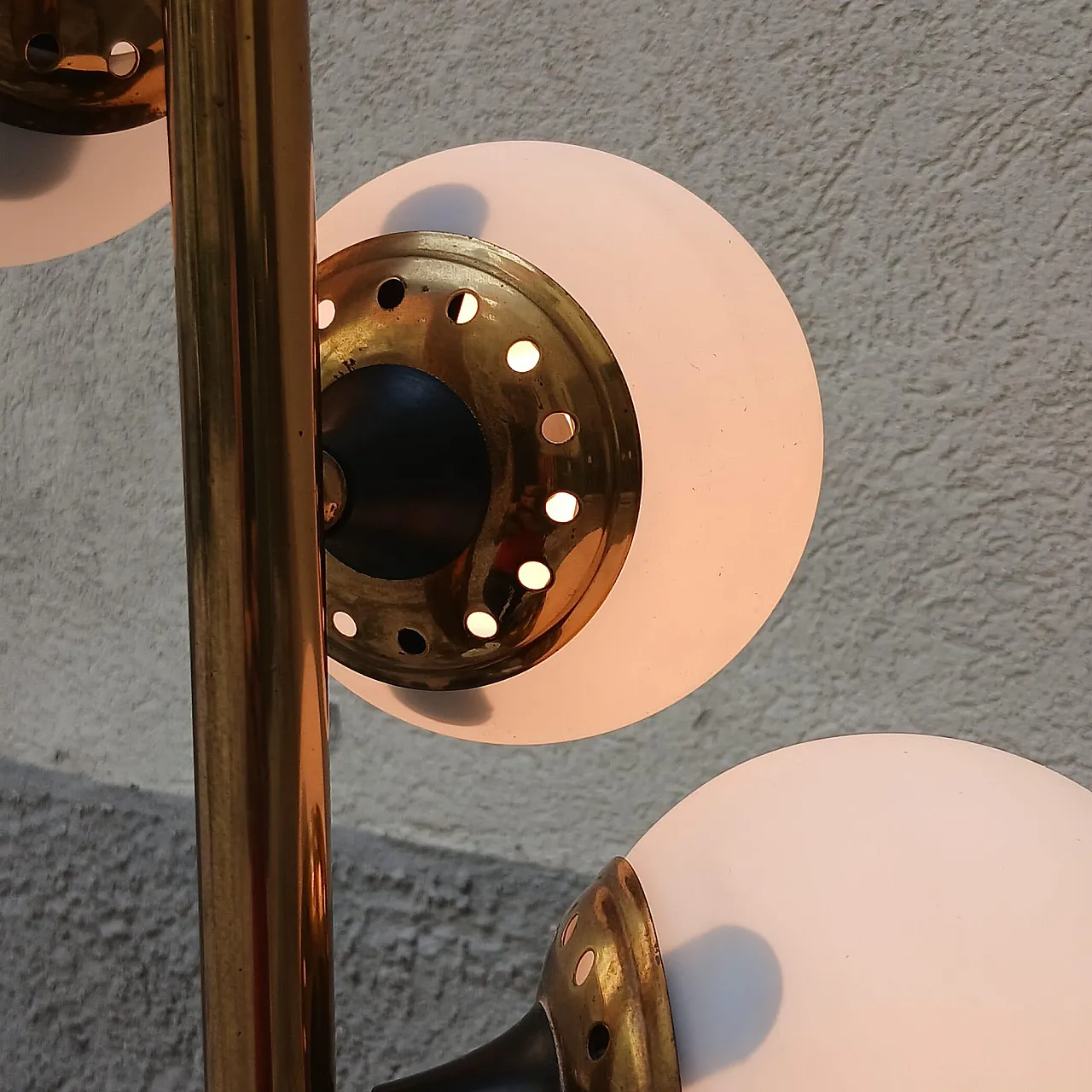 Piantana a spirale con 6 globi in vetro satinato di Stilnovo, anni '50 9