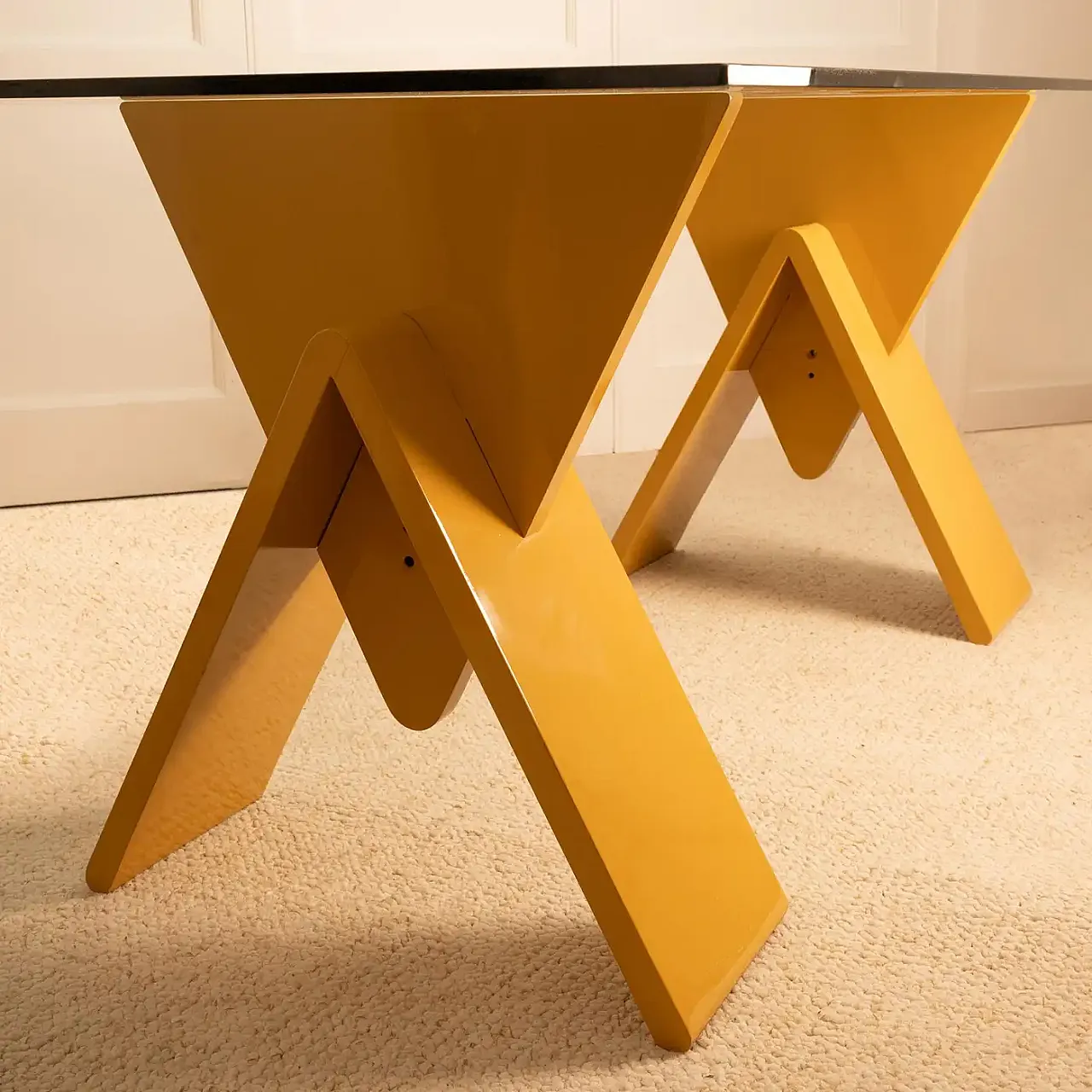 Lacquer and glass table, 1980s 9