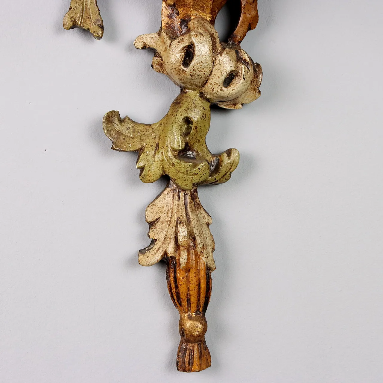 Wood and iron wall sconce, 20th century 7