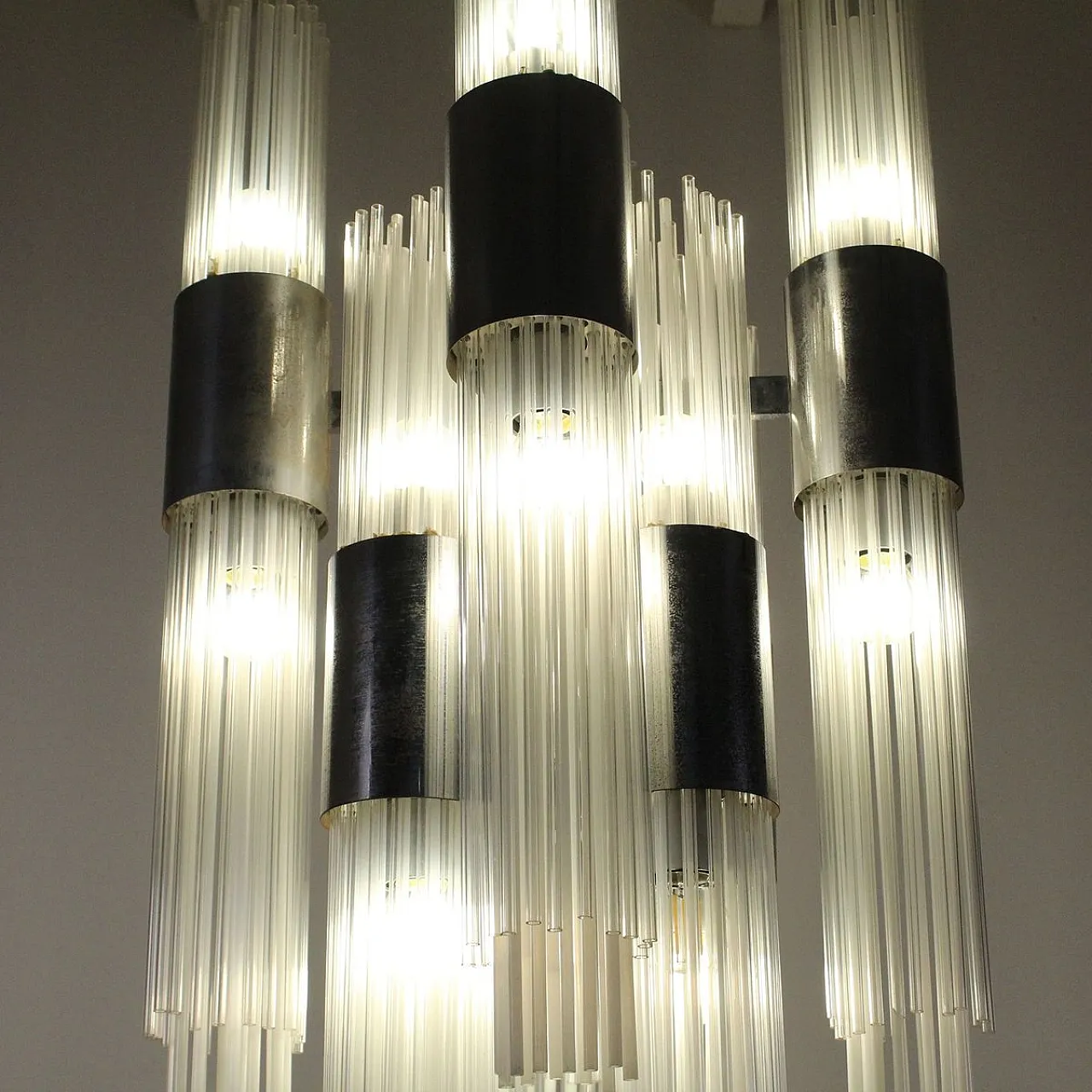 Lampadario con aste in vetro e struttura in acciaio, 1970 6