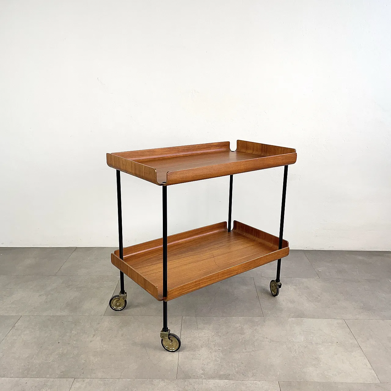 Carrello bar o portavivande in teak restaurato, Italia anni ‘60 5