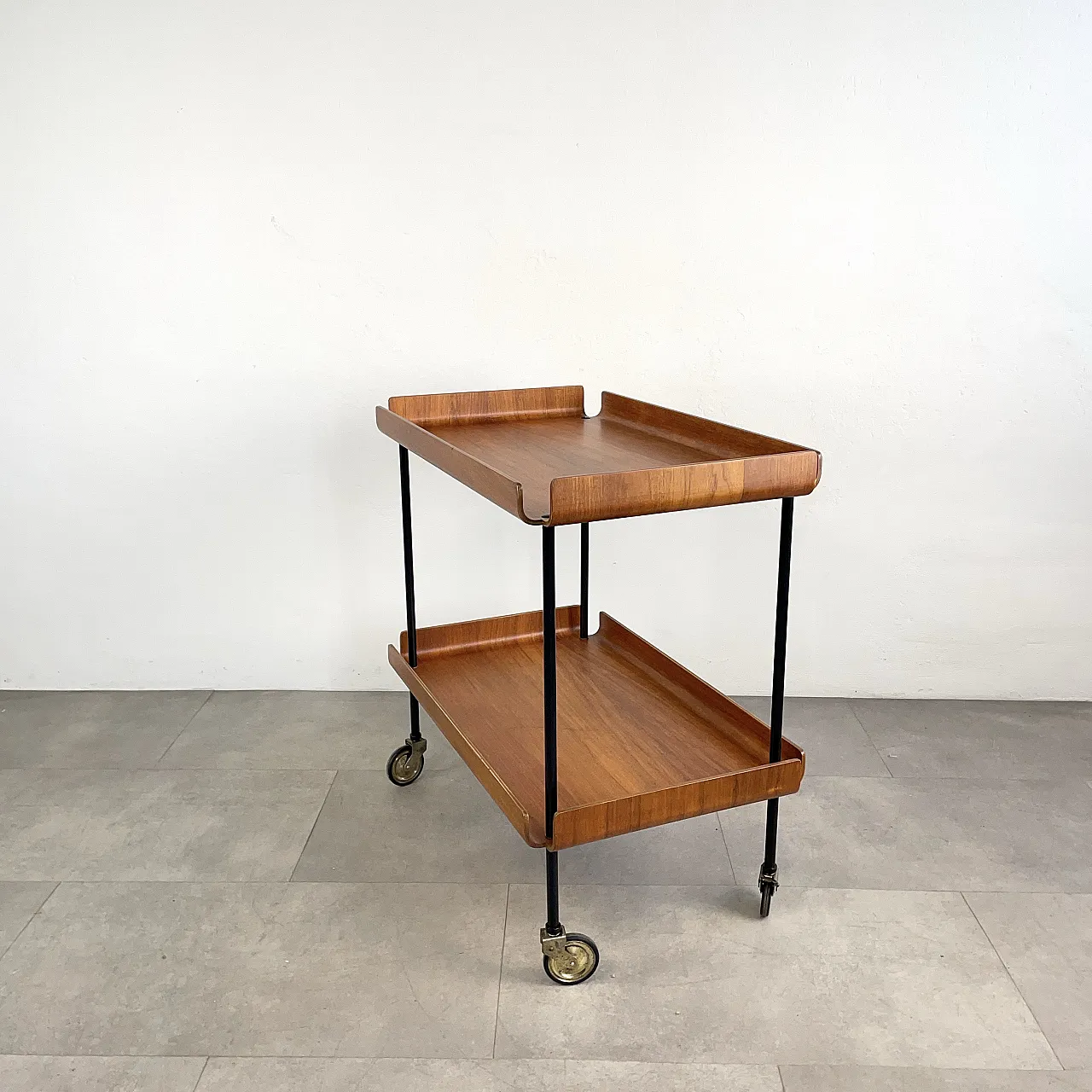 Carrello bar o portavivande in teak restaurato, Italia anni ‘60 6