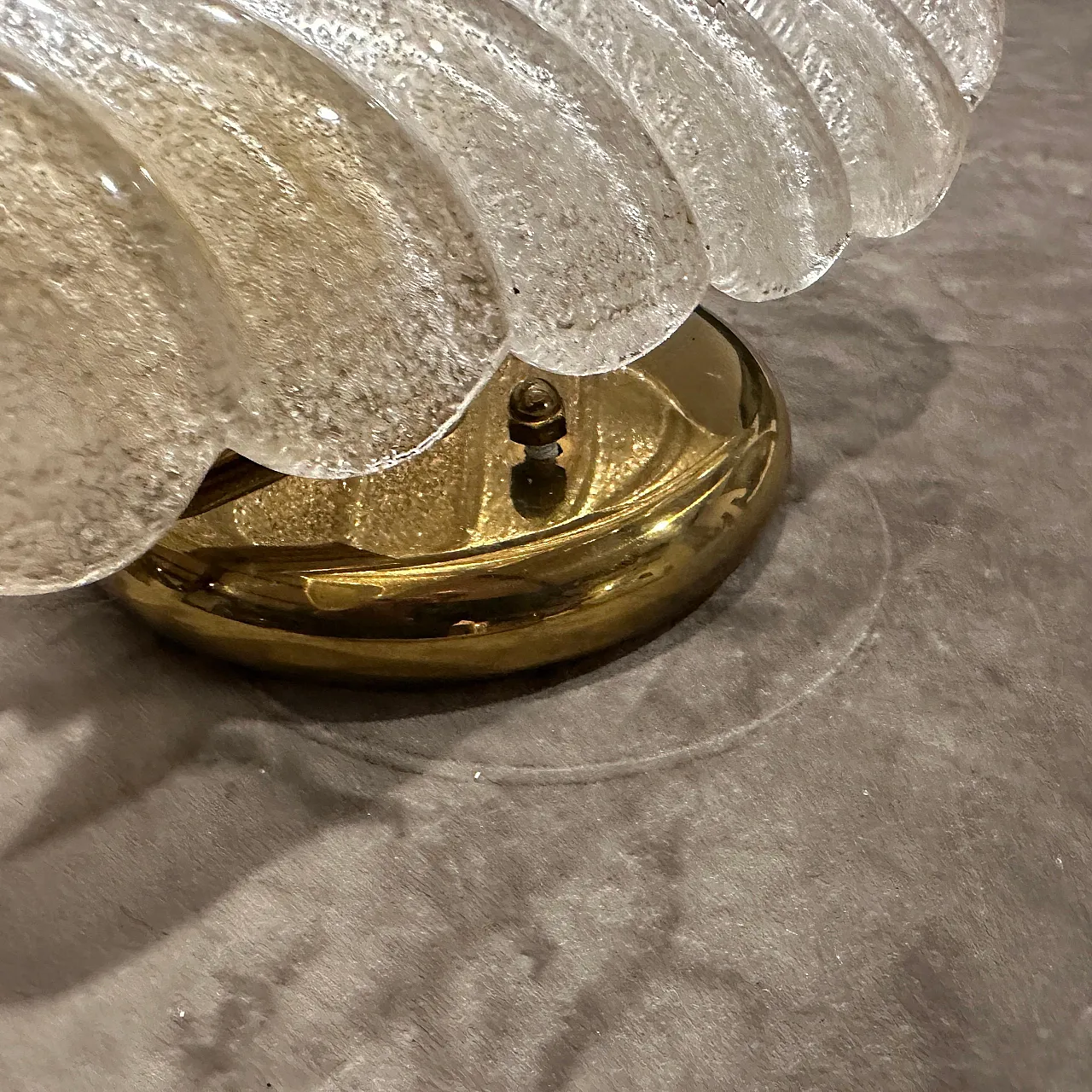 Coppia di applique in ottone e vetro di Murano stile Barovier anni '70 6