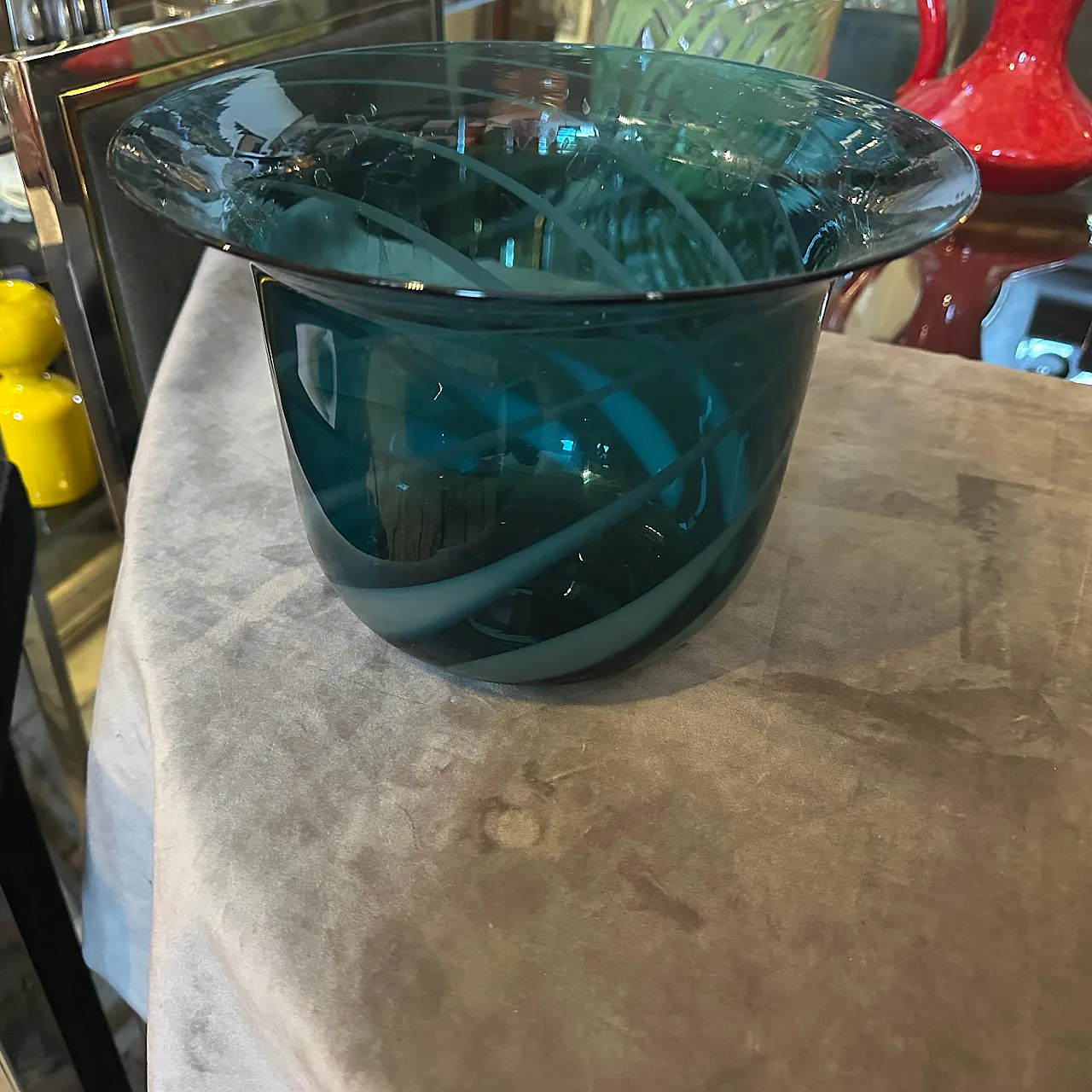 Vaso in vetro di Murano soffiato a mano di Venini, anni '80 10