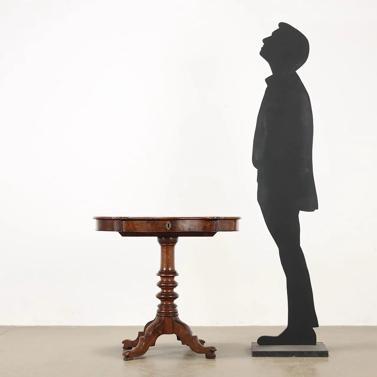 Tavolino Luigi Filippo in noce, '800 2