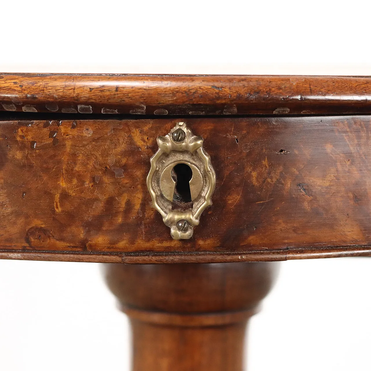 Tavolino Luigi Filippo in noce, '800 4