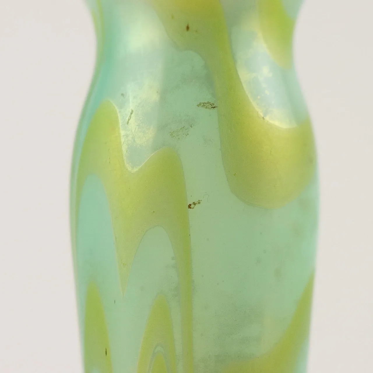 Green and yellow Loetz glass vase, early 20th century 7