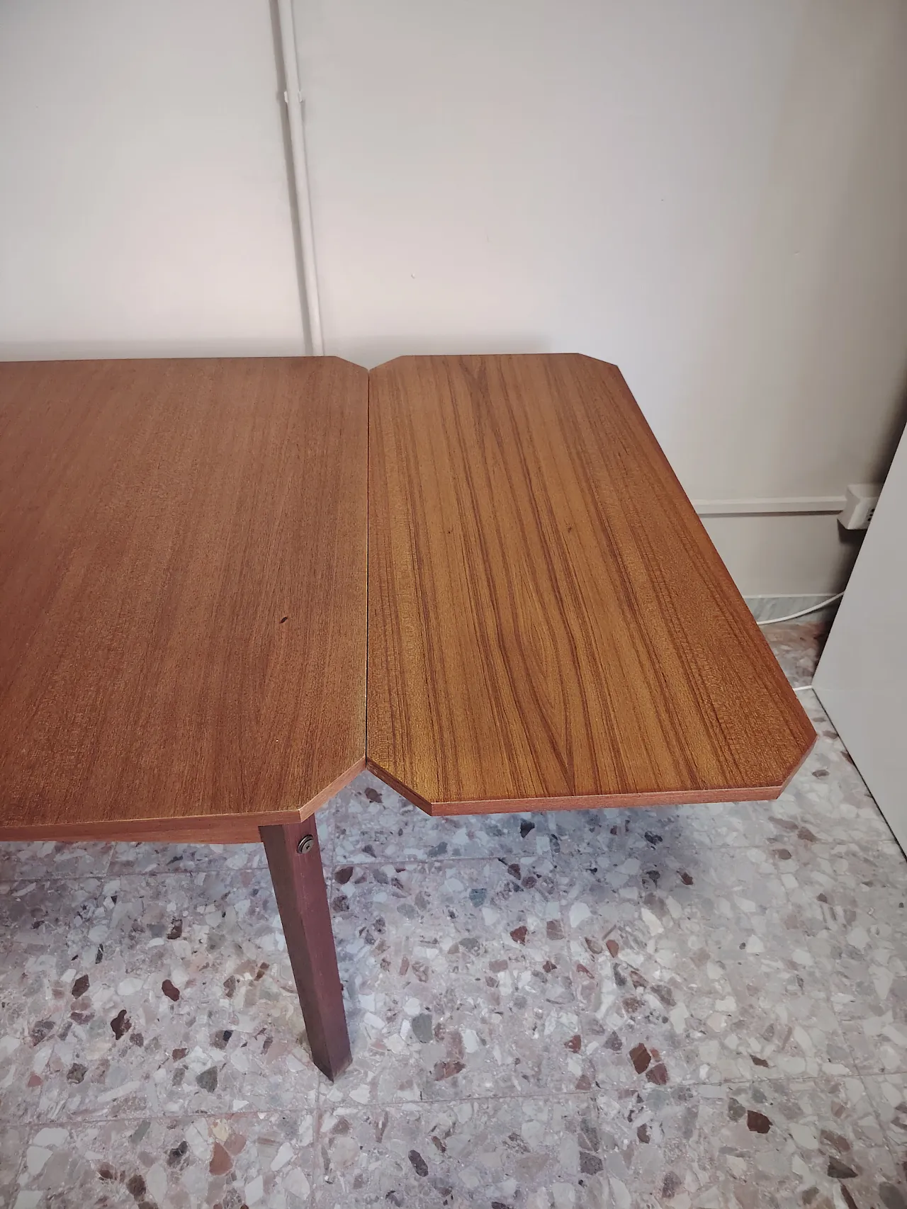 Tavolo da pranzo allungabile, anni '60 14