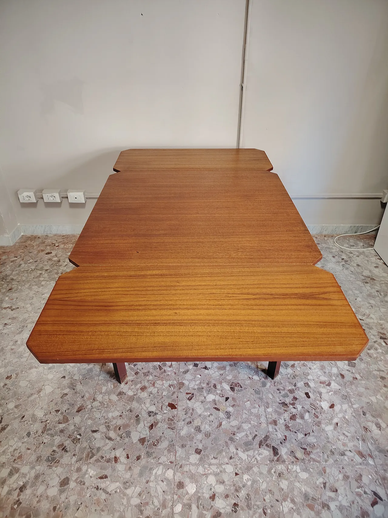 Tavolo da pranzo allungabile, anni '60 15
