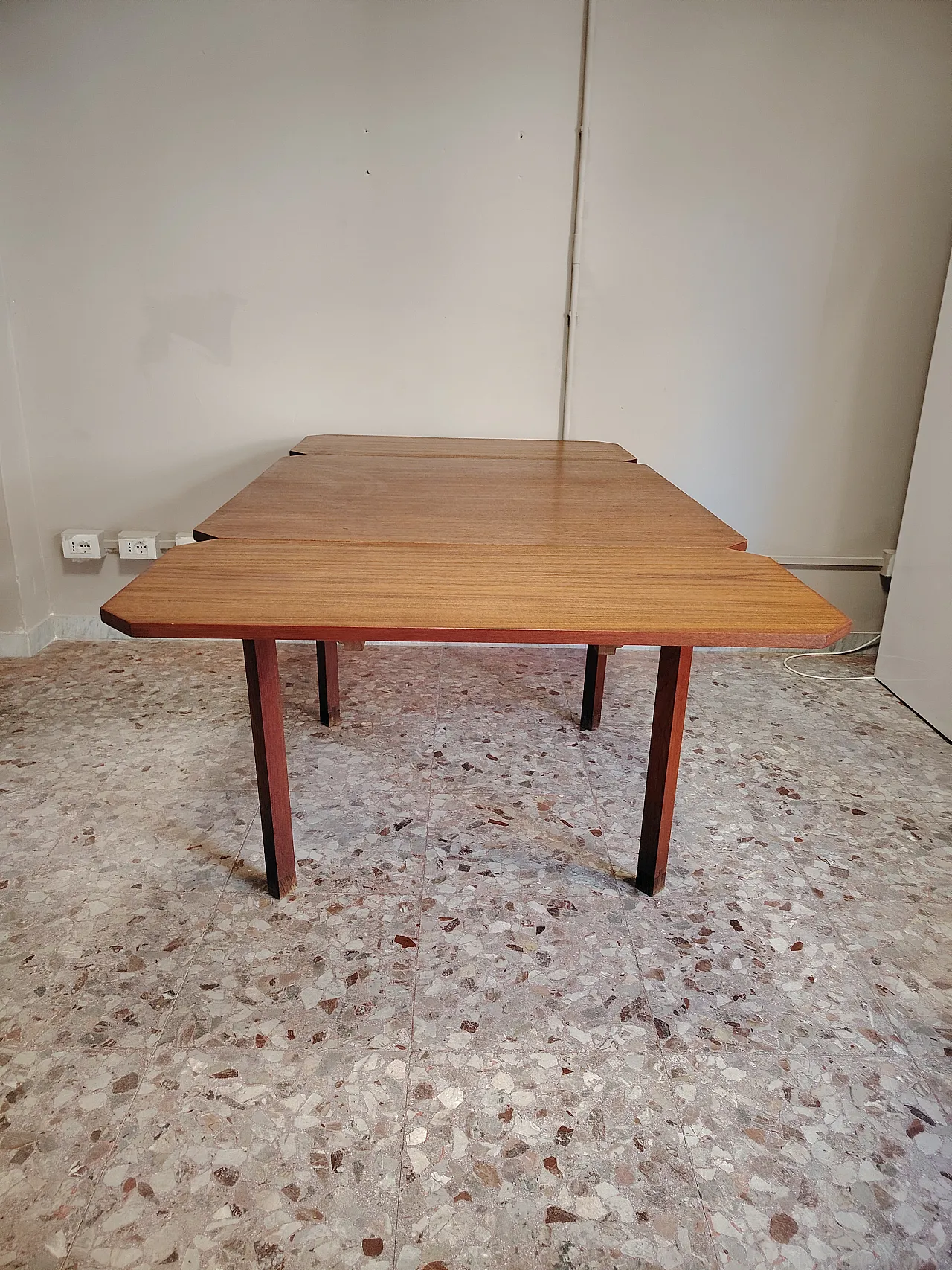Tavolo da pranzo allungabile, anni '60 16