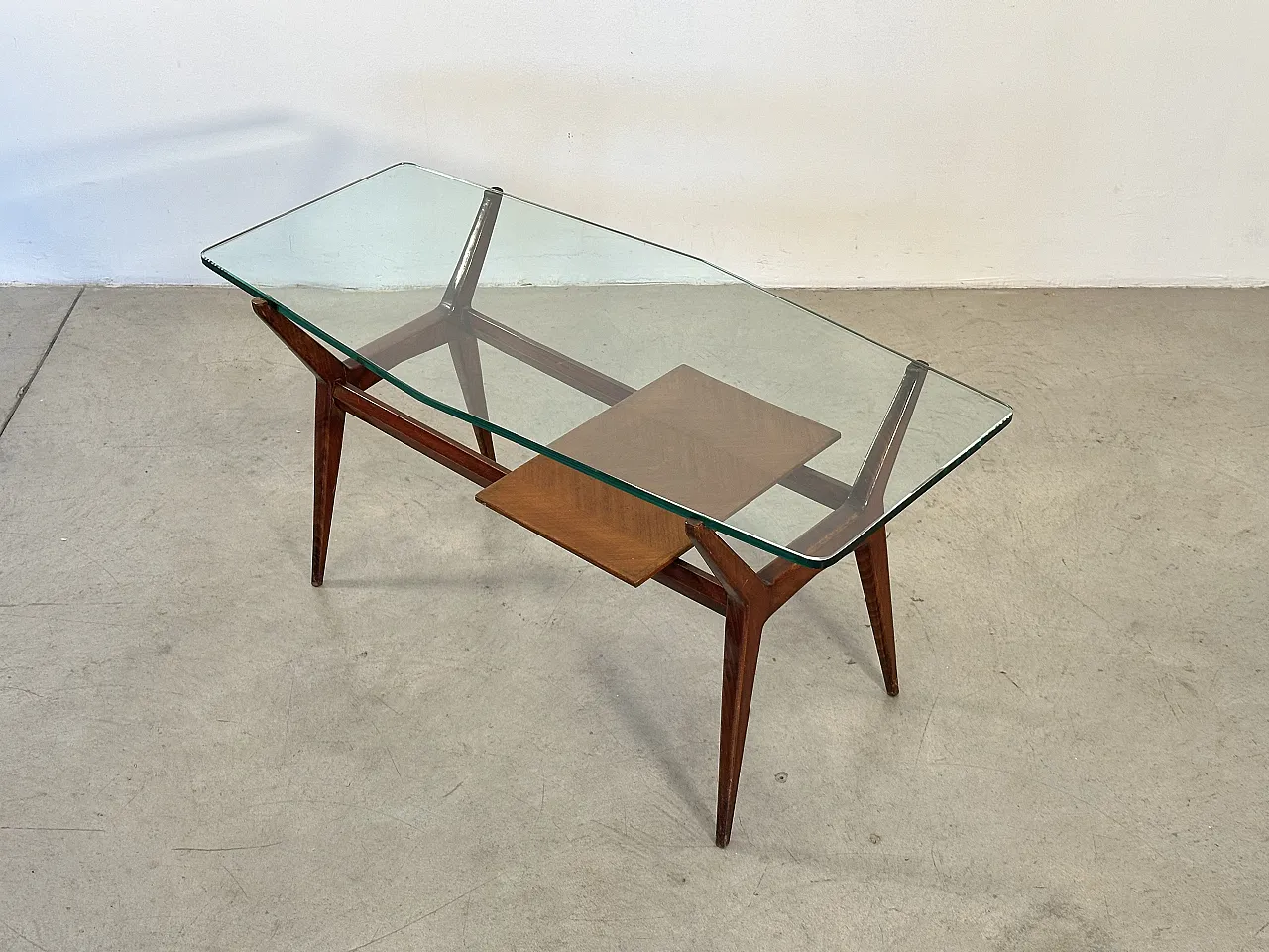 Table in Ico Parisi style, 50s 8