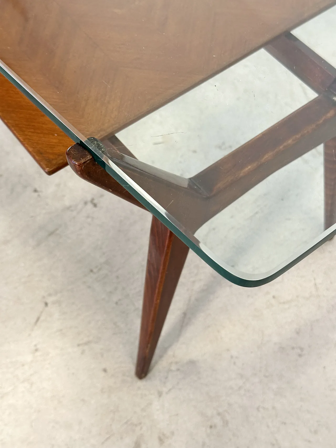 Table in Ico Parisi style, 50s 13