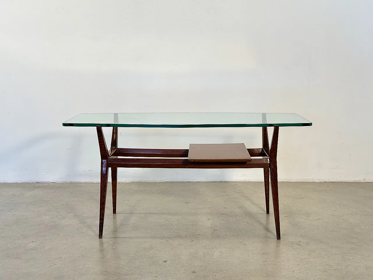 Table in Ico Parisi style, 50s 15