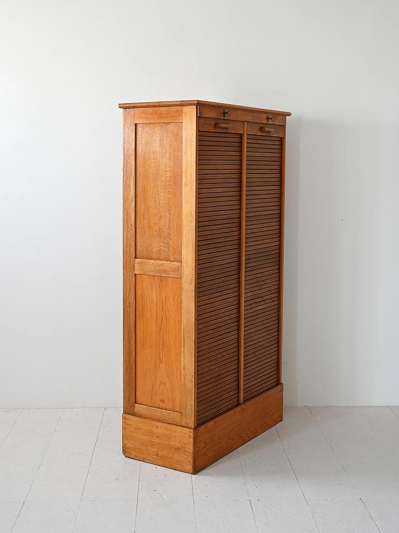 Rovere archive cabinet 4