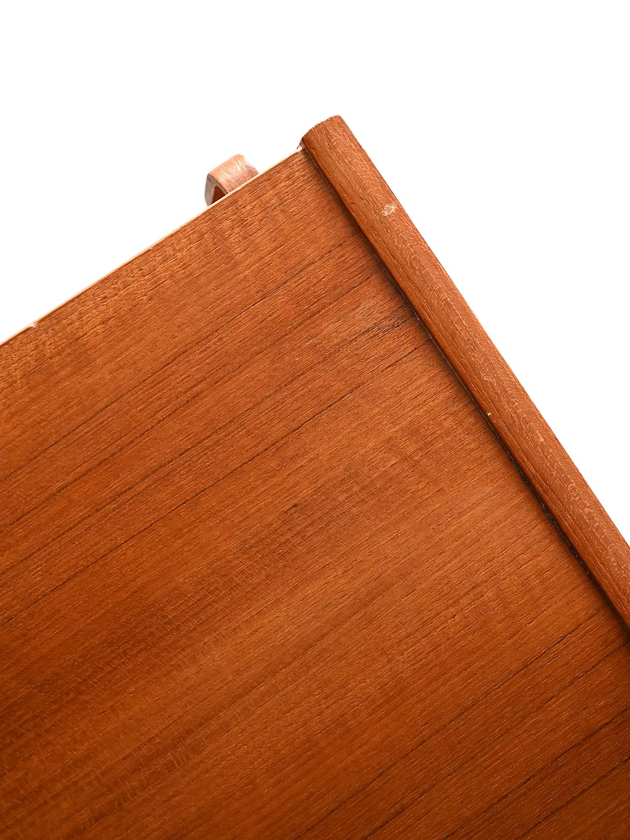 Libreria con vano contenitore prodotta da Bodafors 7