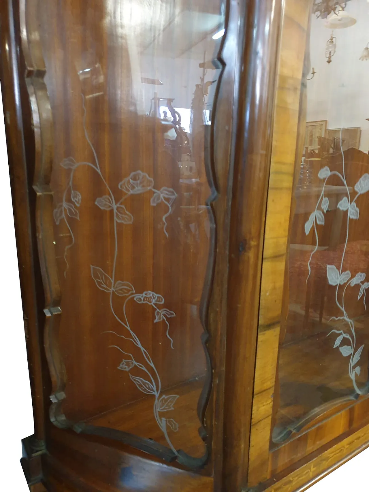 Vetrina Luigi Filippo in noce con vetri decorati, '800 7