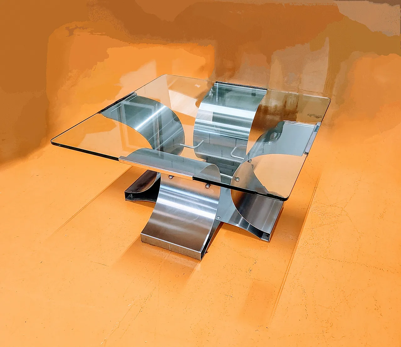 Coffee table by François Monnet for Kappa. 1970. Steel and glass 3