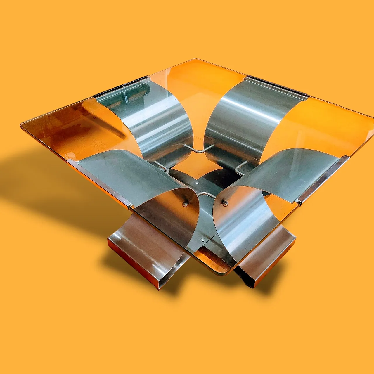 Coffee table by François Monnet for Kappa. 1970. Steel and glass 4
