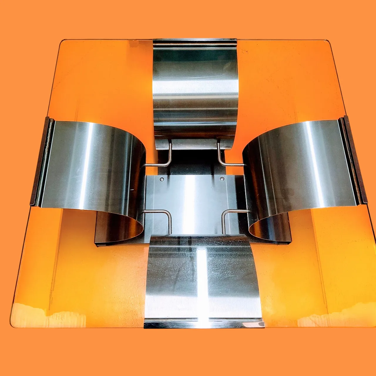 Coffee table by François Monnet for Kappa. 1970. Steel and glass 5