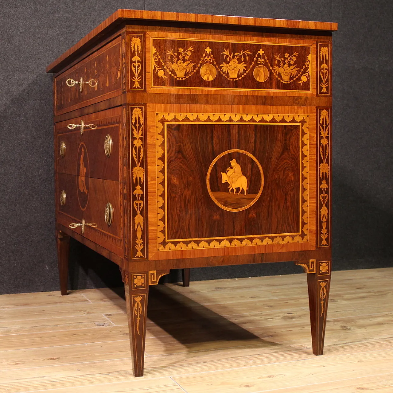 Comò italiano intarsiato in stile Luigi XVI, '900 10