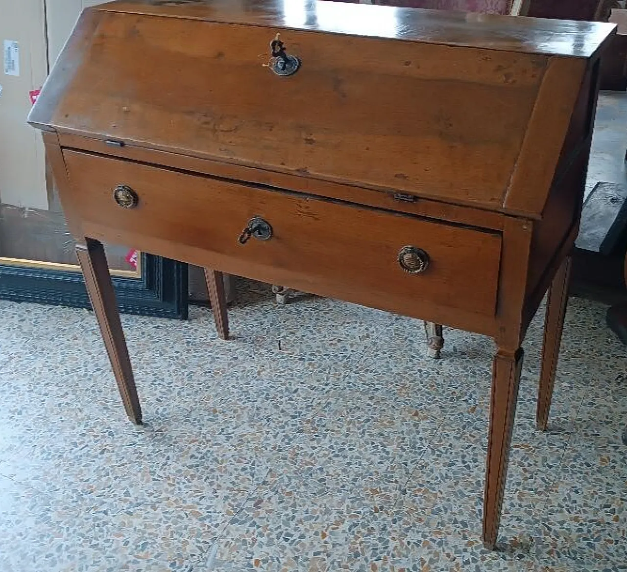 Scrittoio a ribalta in noce massello Luigi XVI, fine '700 7