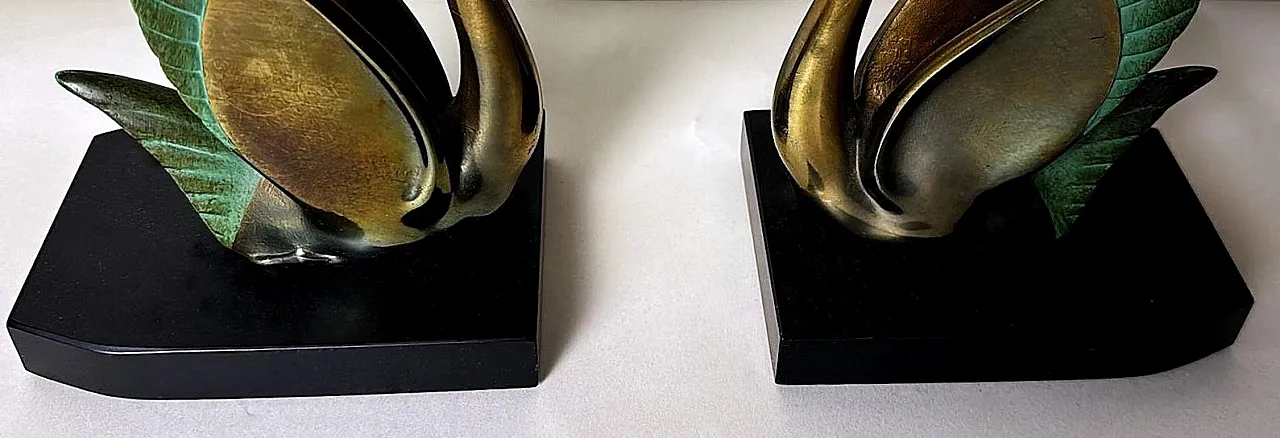 Coppia di reggilibri in ottone e marmo, anni '30 9