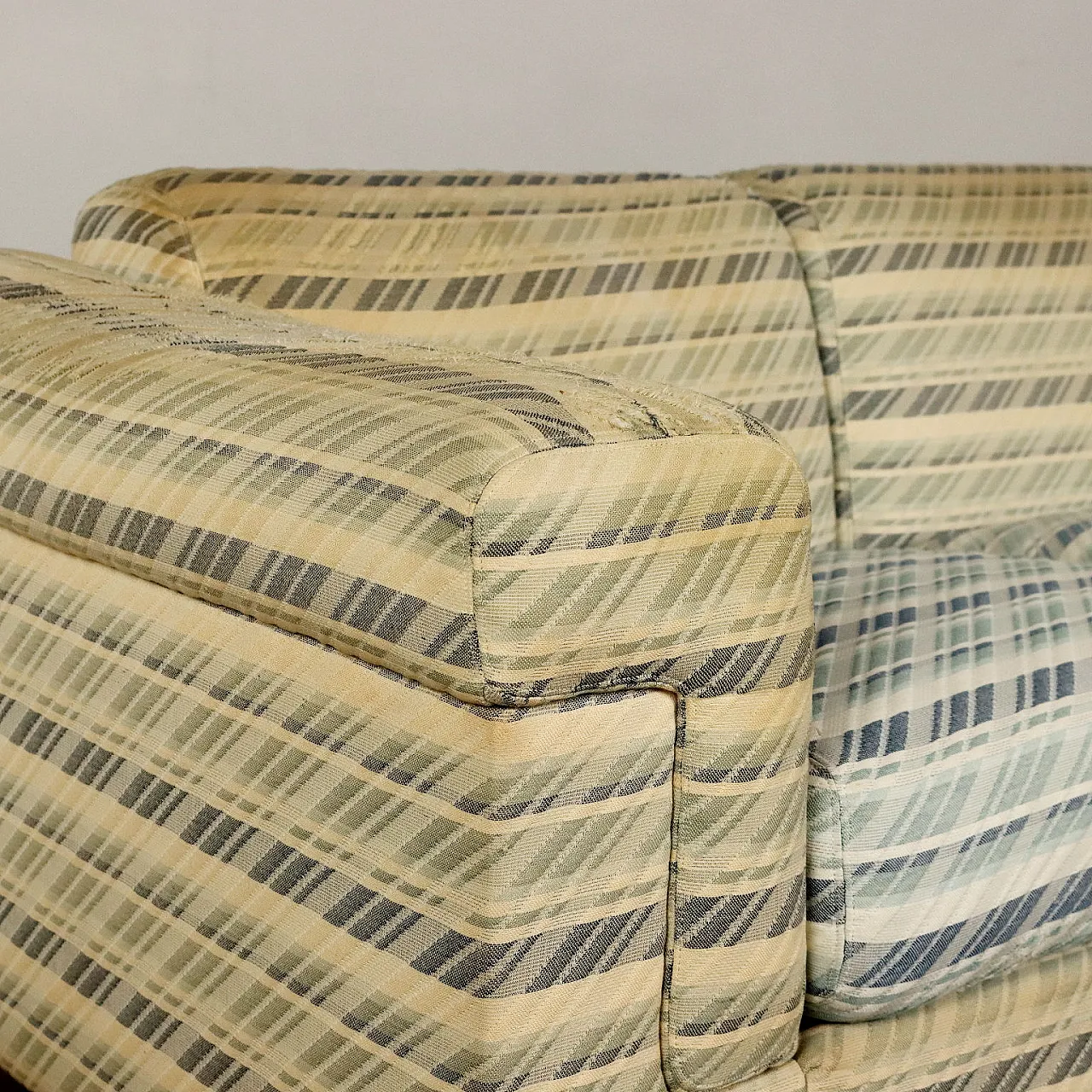 Divano D120 a tre posti di Valeria Borsani e Alfredo Bonetti per Tecno, anni '80 5