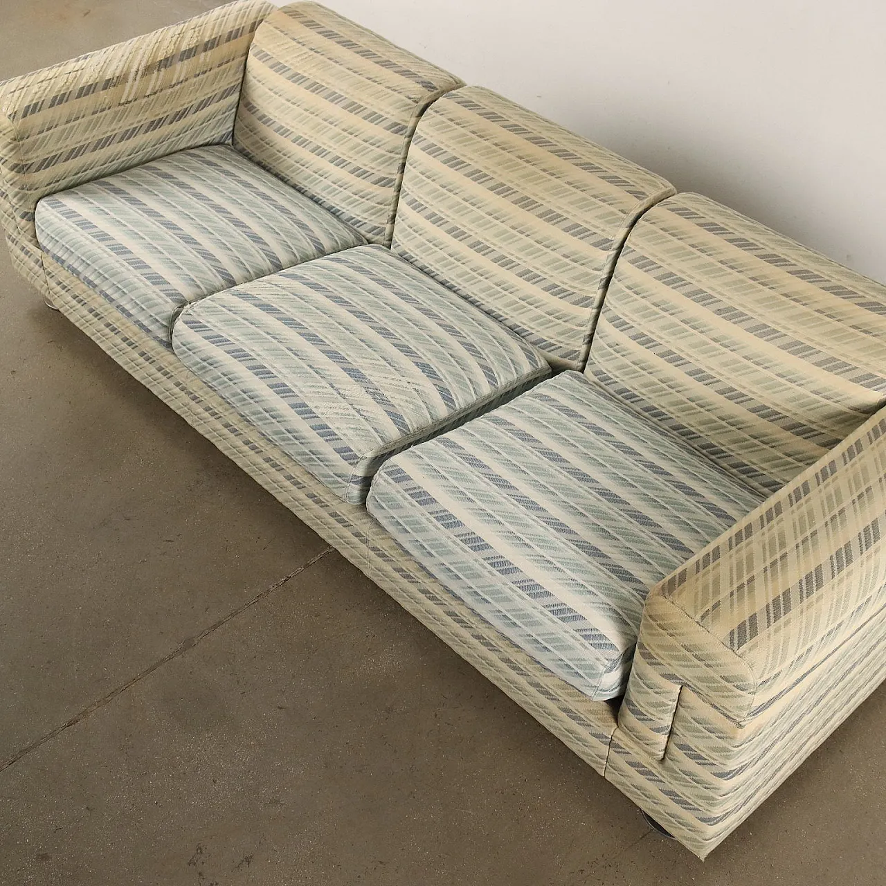 Divano D120 a tre posti di Valeria Borsani e Alfredo Bonetti per Tecno, anni '80 10