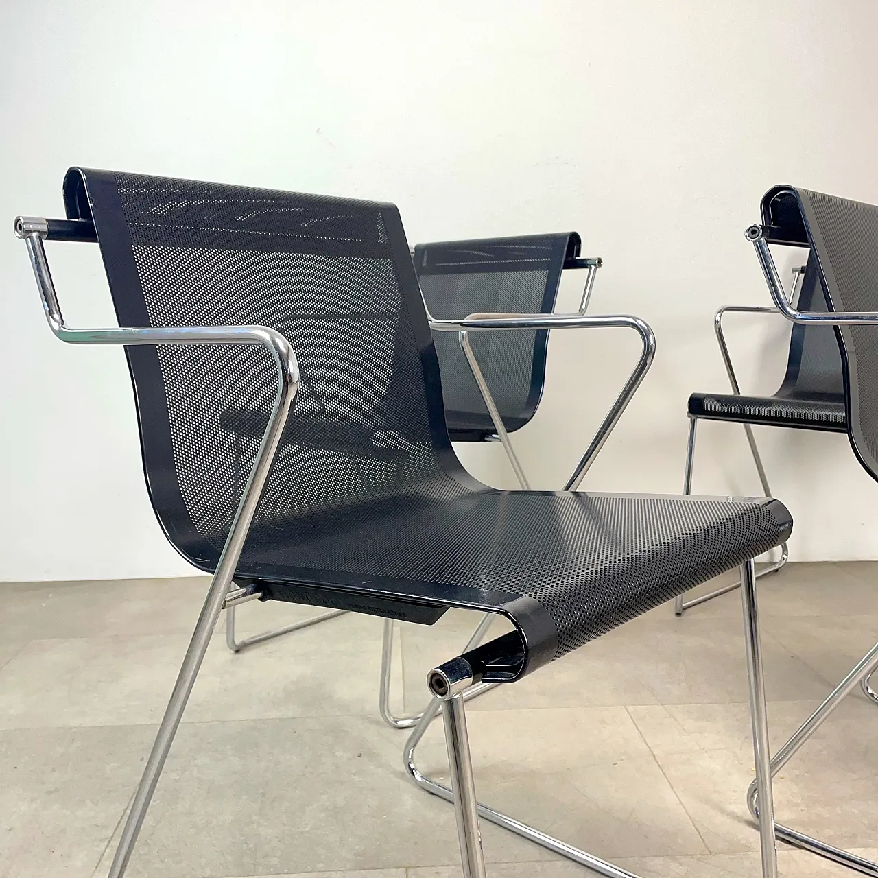 Set 4 poltroncine impilabili Monopoli di P. Arosio per Airon, anni '70 8