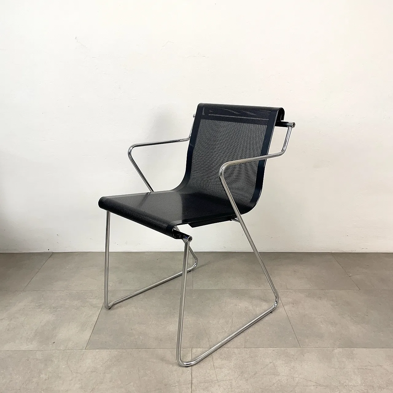 Set 4 poltroncine impilabili Monopoli di P. Arosio per Airon, anni '70 9