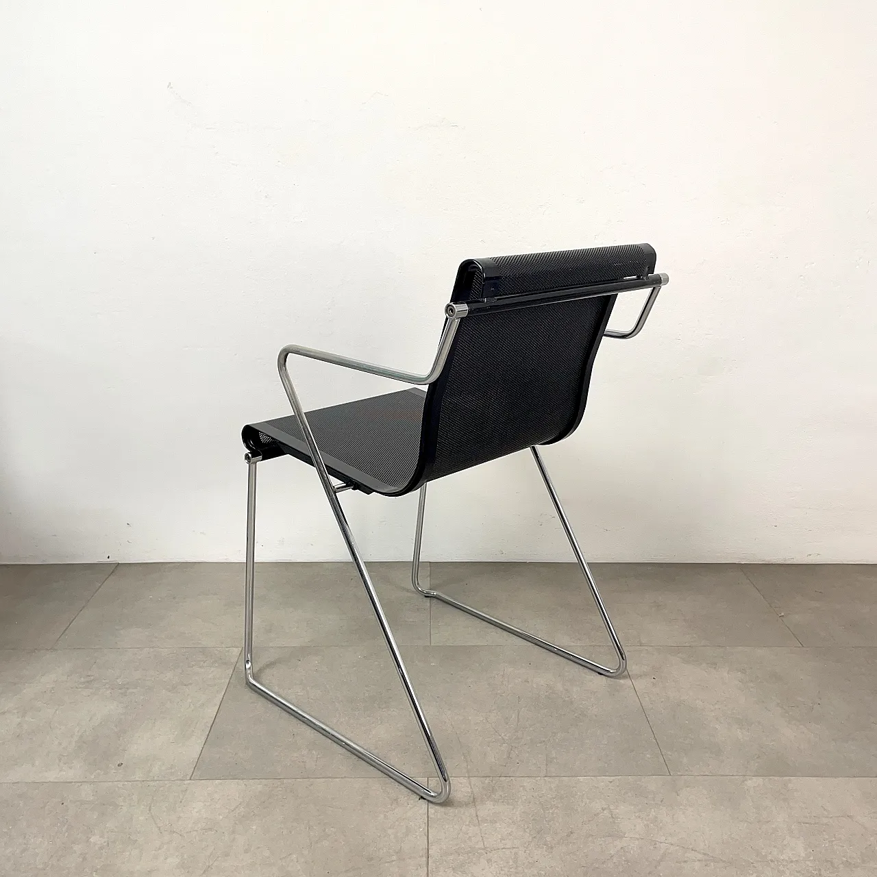 Set 4 poltroncine impilabili Monopoli di P. Arosio per Airon, anni '70 11