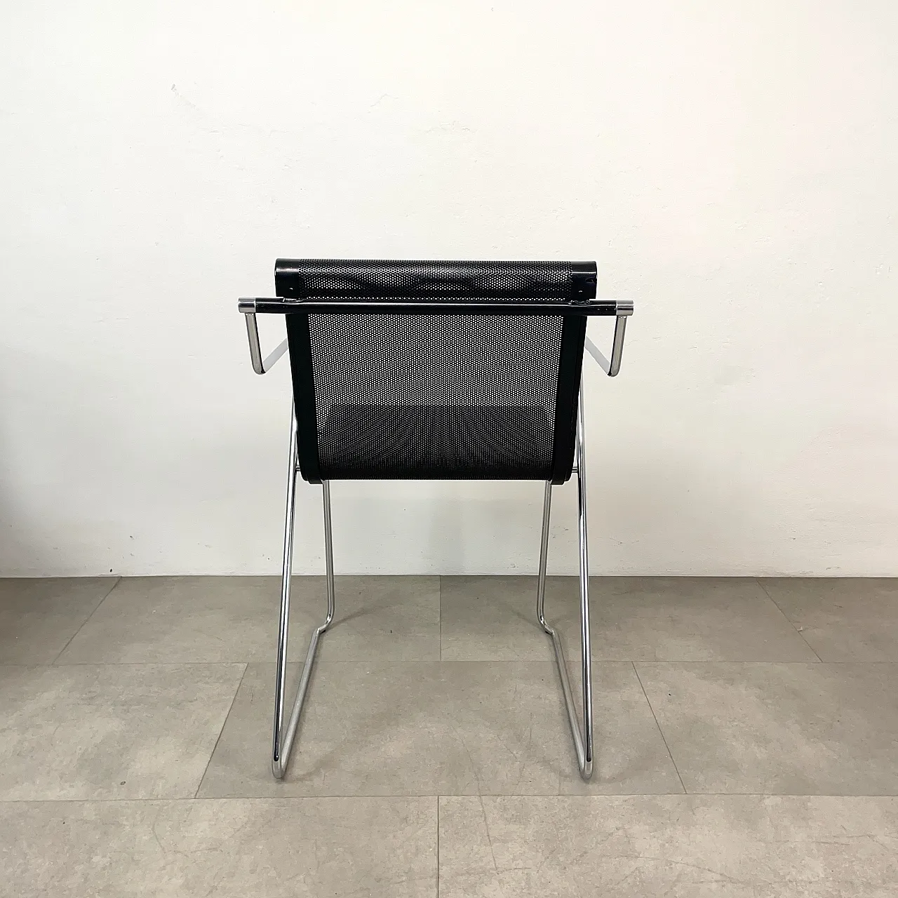 Set 4 poltroncine impilabili Monopoli di P. Arosio per Airon, anni '70 12