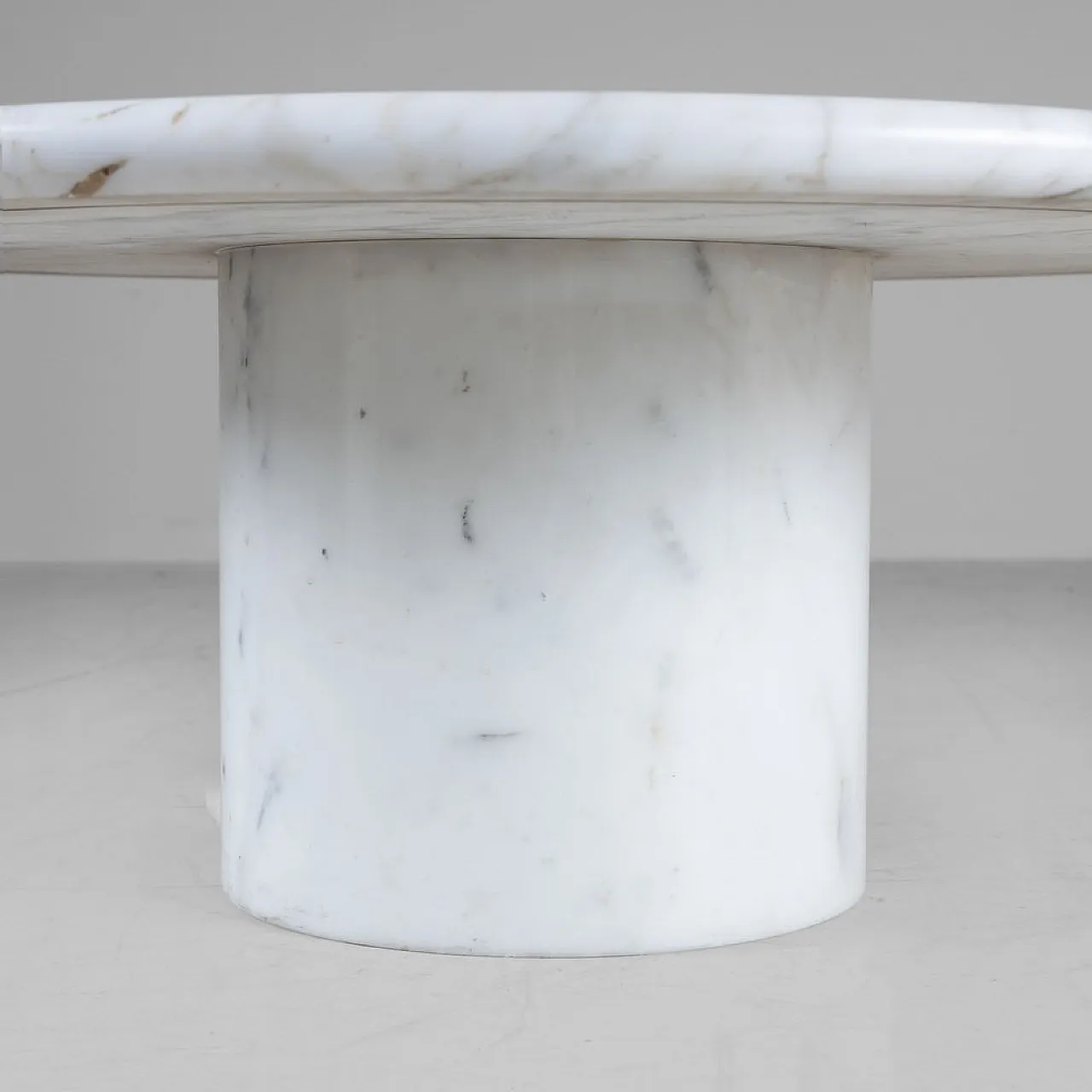 Tavolo rotondo in marmo di Carrara, anni '60 6