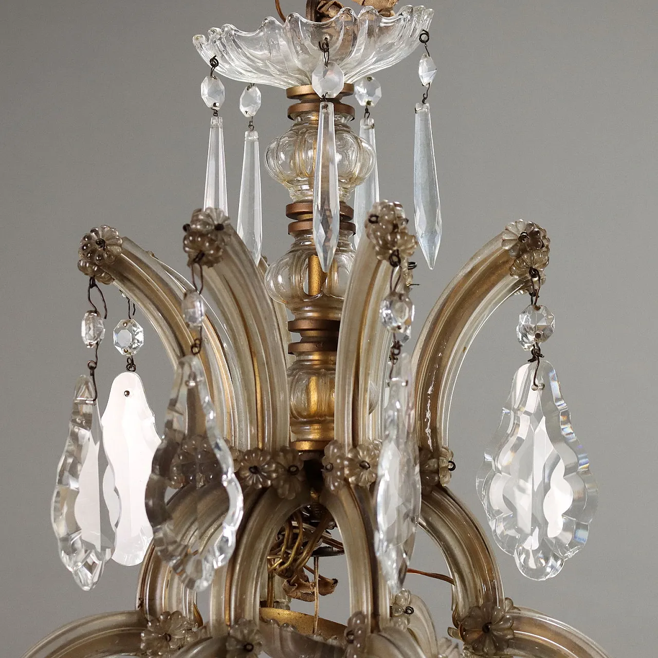 Lampadario 24 luci in vetro in stile Maria Teresa, '900 4