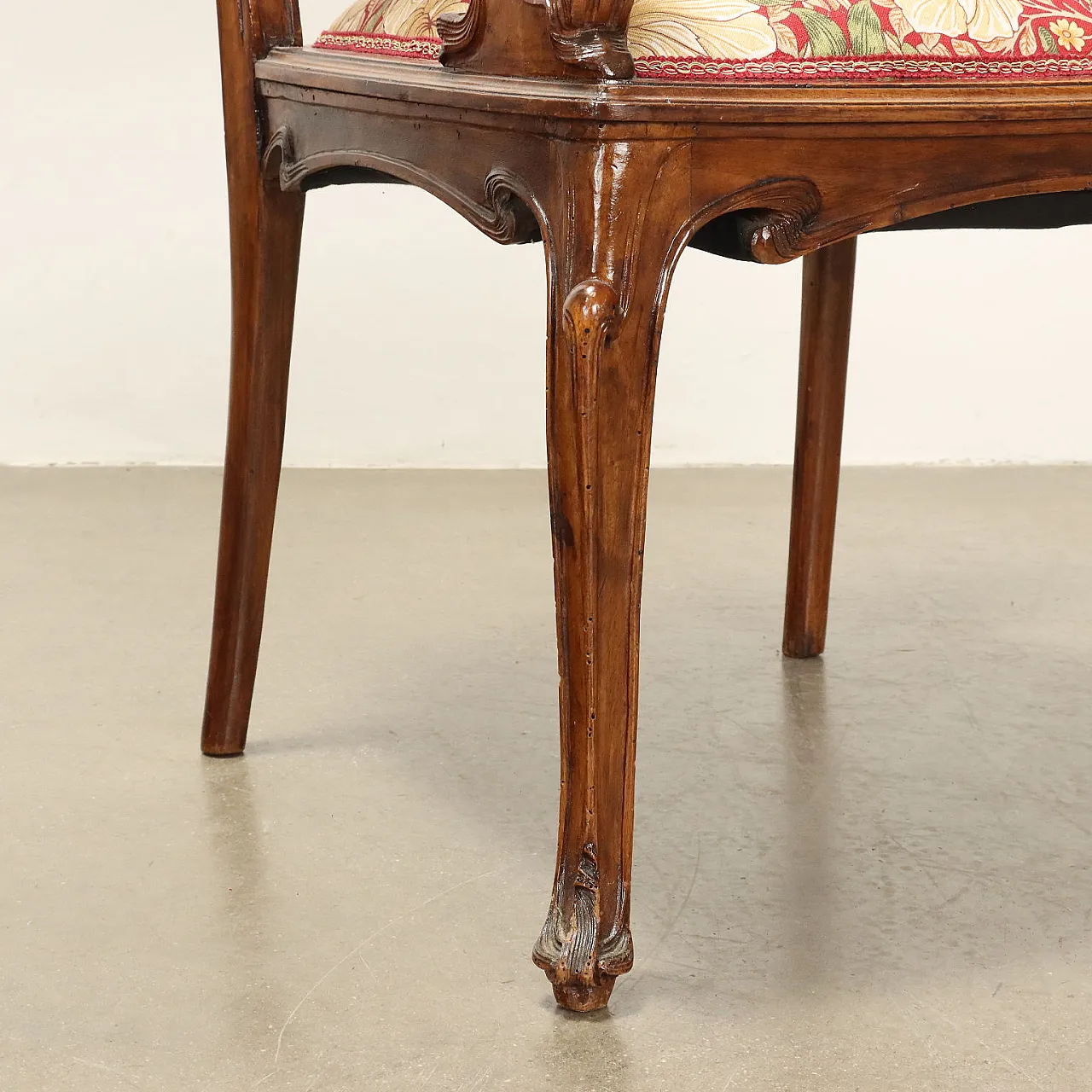 Coppia di Poltroncine Liberty imbottite e scolpite, primi '900 8