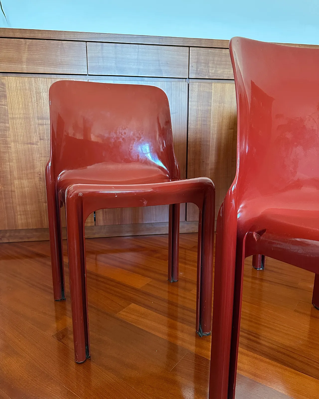 Tavolo con 4 sedie Selene di Vico Magistretti per Artemide, anni '60 14