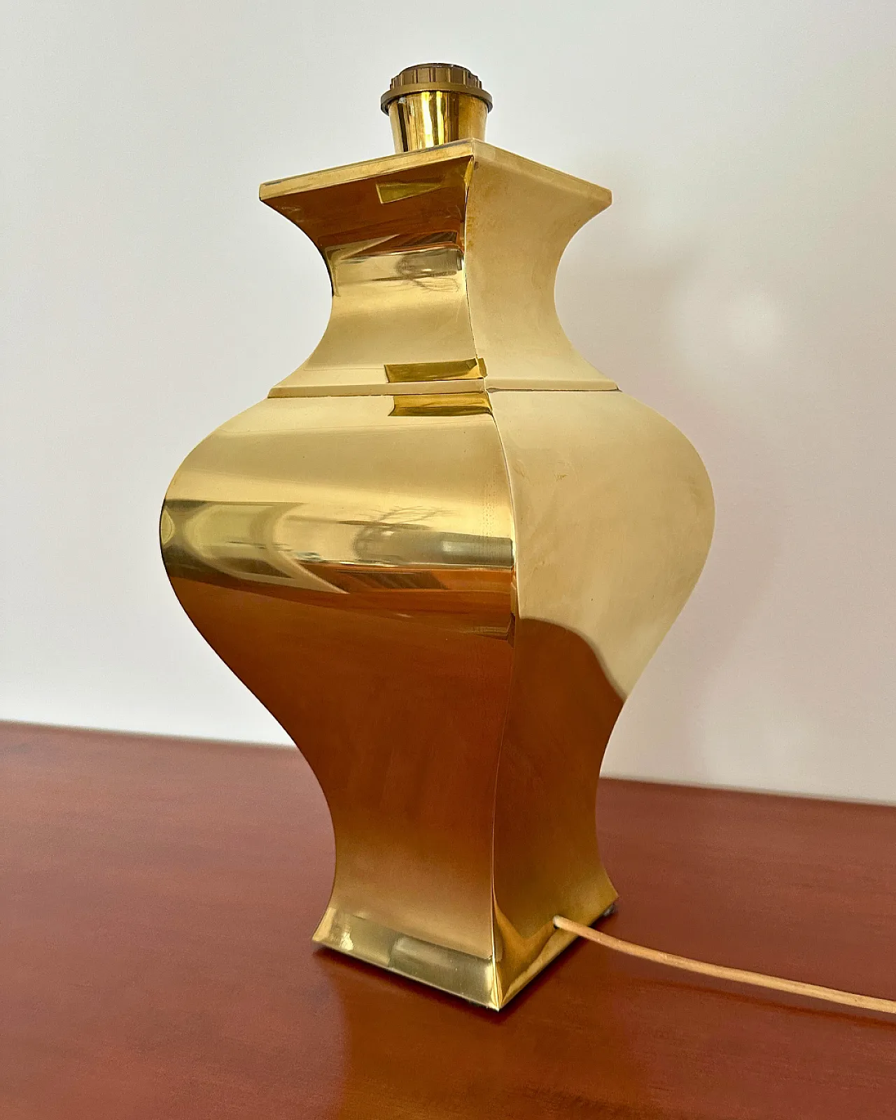 Brass table lamp by Maison Jansen, 1970s 3