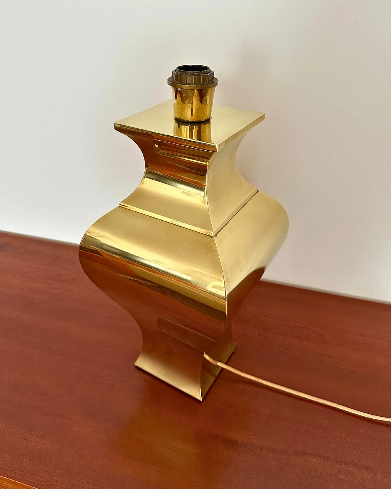 Brass table lamp by Maison Jansen, 1970s 4