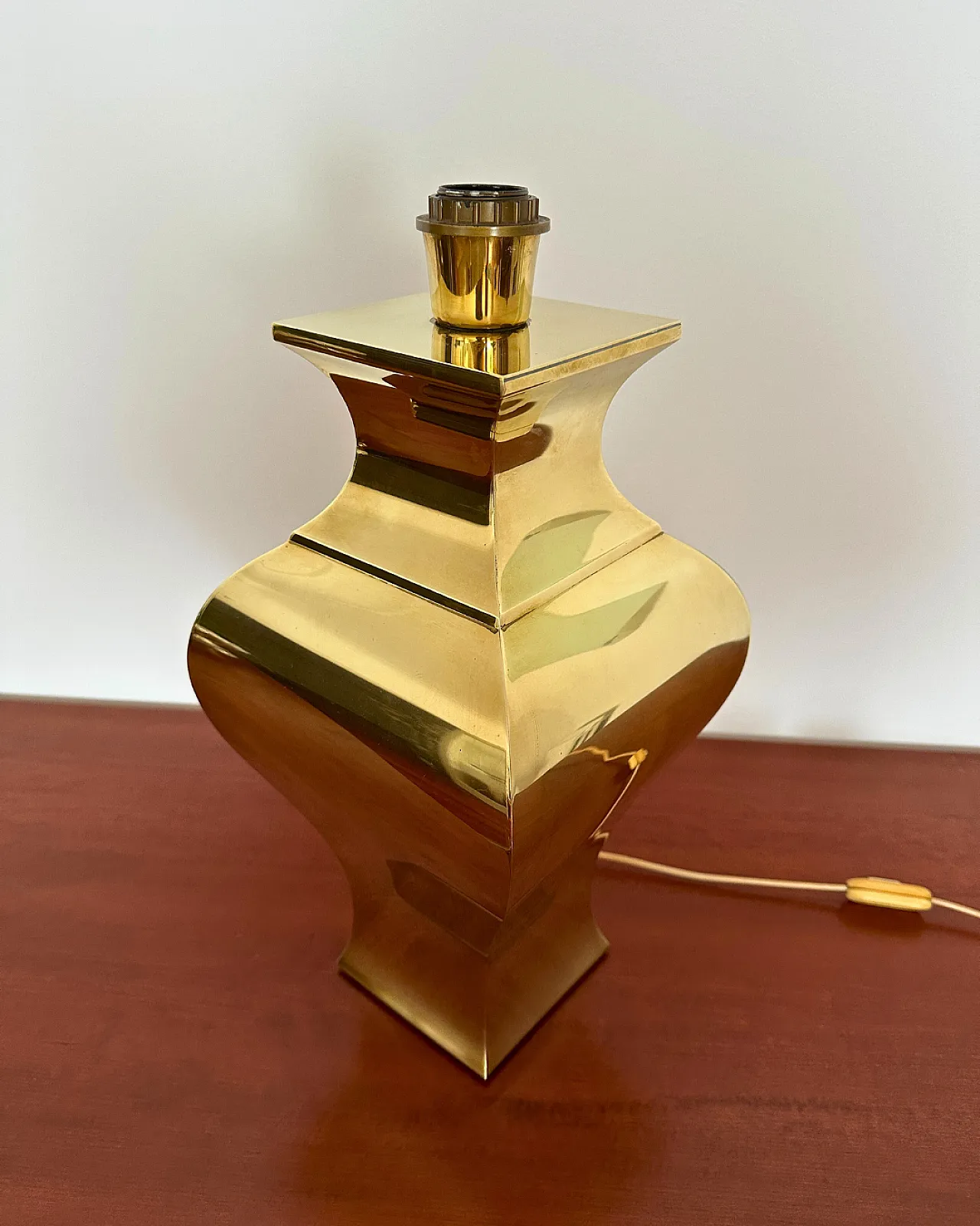 Brass table lamp by Maison Jansen, 1970s 7
