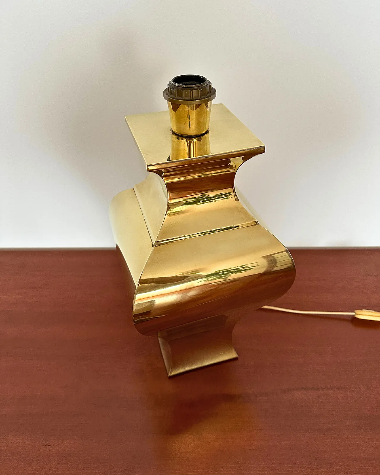 Brass table lamp by Maison Jansen, 1970s 8