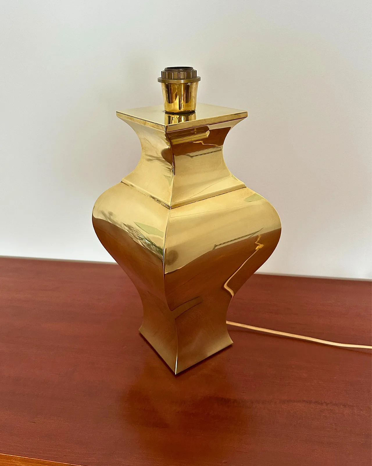 Brass table lamp by Maison Jansen, 1970s 9