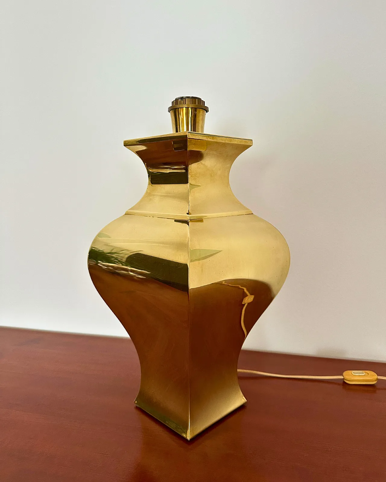 Brass table lamp by Maison Jansen, 1970s 14